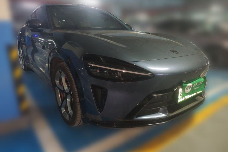 Used Xiaomi Auto YU7 2025 Ultra-Long Range High-Performance All-Wheel-Drive Max Edition Front Right 45 Deg