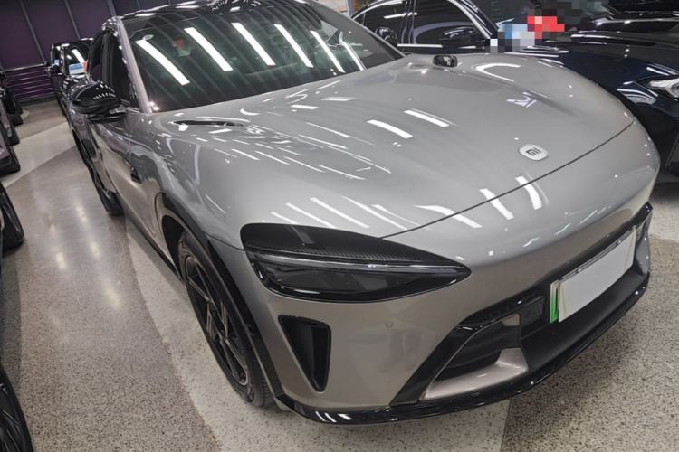 Used Xiaomi Auto YU7 2025 Ultra-Long Range Rear-Wheel Drive Version Front Right 45 Deg