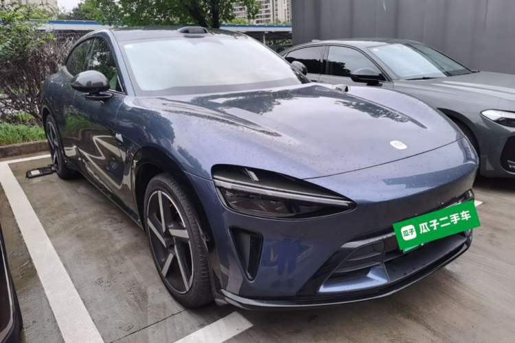 Used Xiaomi Auto YU7 2025 Ultra-Long Range High-Performance All-Wheel-Drive Max Edition Front Right 45 Deg