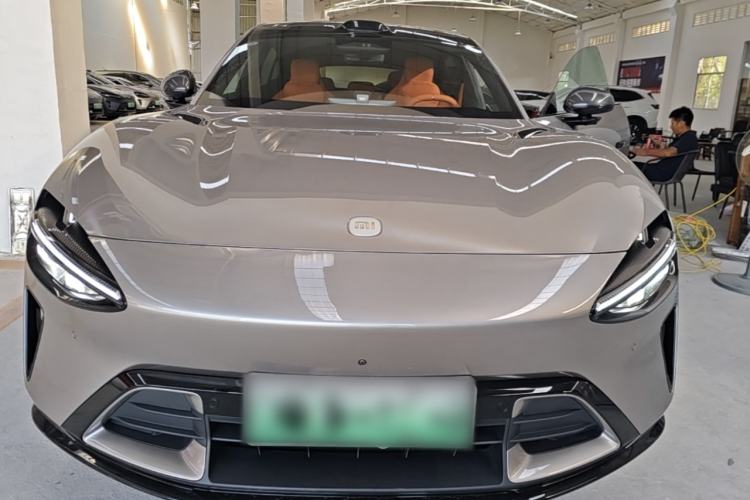 Used Xiaomi Auto YU7 2025 Ultra-Long Range High-Performance All-Wheel-Drive Max Edition Front