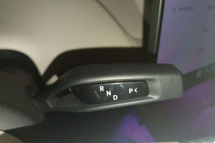Used Xiaomi Auto YU7 2025 Ultra-Long Range All-Wheel Drive Pro Version Gear Lever