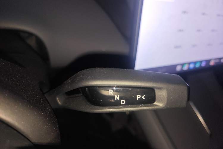 Used Xiaomi Auto YU7 2025 Ultra-Long Range All-Wheel Drive Pro Version Gear Lever