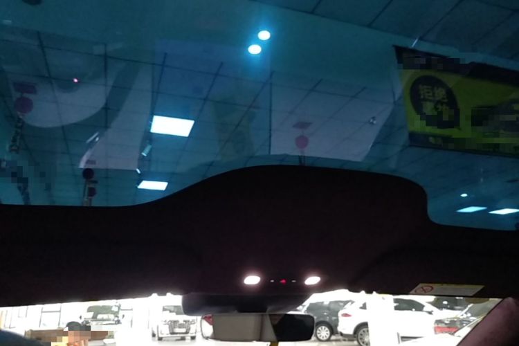 Used Xiaomi Auto YU7 2025 Ultra-Long Range High-Performance All-Wheel-Drive Max Edition Headliner