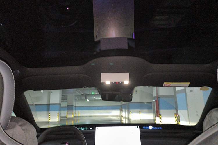 Used Xiaomi Auto YU7 2025 Ultra-Long Range Rear-Wheel Drive Version Headliner