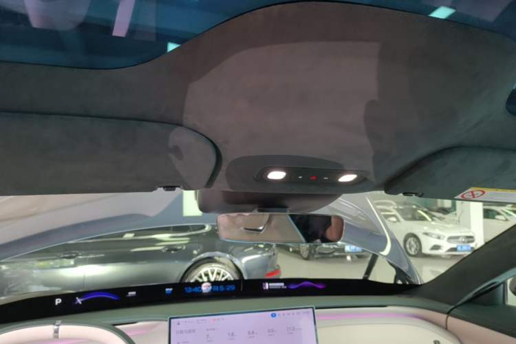 Used Xiaomi Auto YU7 2025 Ultra-Long Range High-Performance All-Wheel-Drive Max Edition Headliner