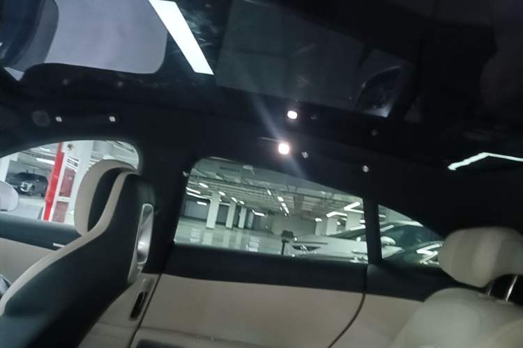 Used Xiaomi Auto YU7 2025 Ultra-Long Range All-Wheel Drive Pro Version Headliner