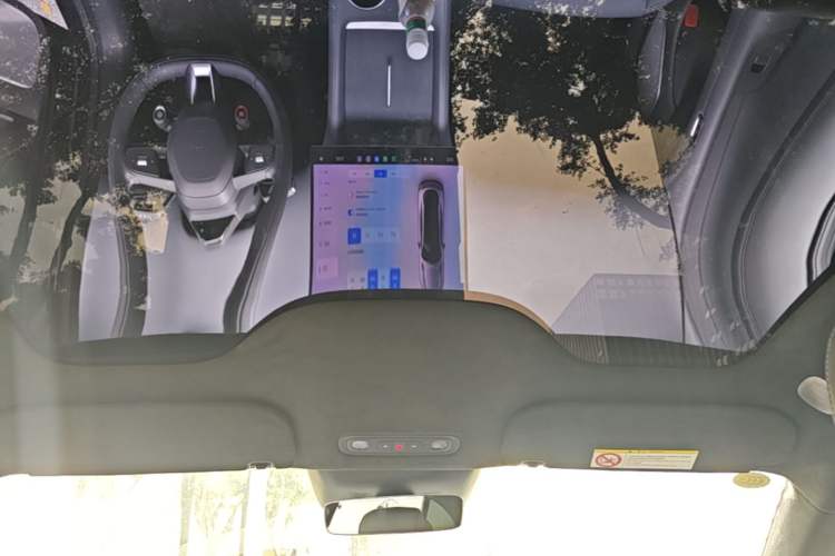 Used Xiaomi Auto YU7 2025 Ultra-Long Range High-Performance All-Wheel-Drive Max Edition Headliner