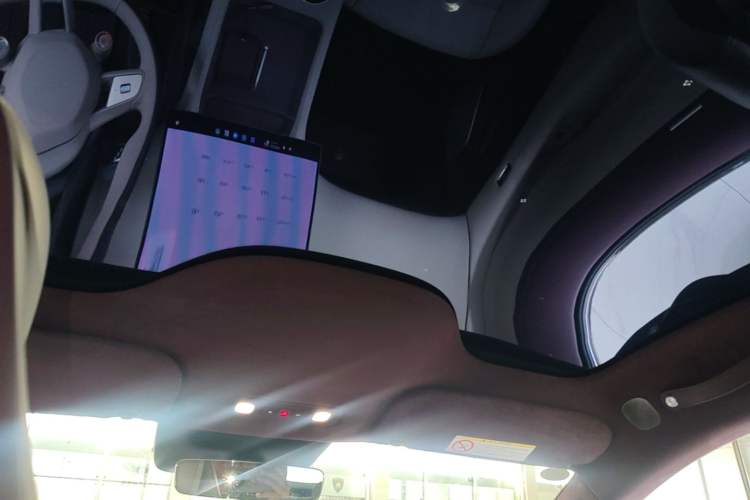 Used Xiaomi Auto YU7 2025 Ultra-Long Range High-Performance All-Wheel-Drive Max Edition Headliner