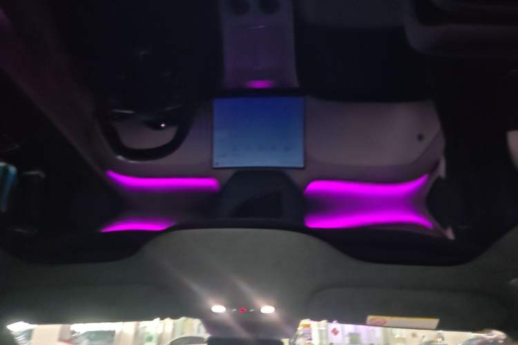 Used Xiaomi Auto YU7 2025 Ultra-Long Range High-Performance All-Wheel-Drive Max Edition Headliner