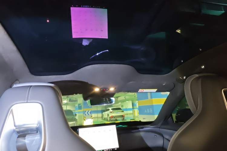 Used Xiaomi Auto YU7 2025 Ultra-Long Range High-Performance All-Wheel-Drive Max Edition Headliner