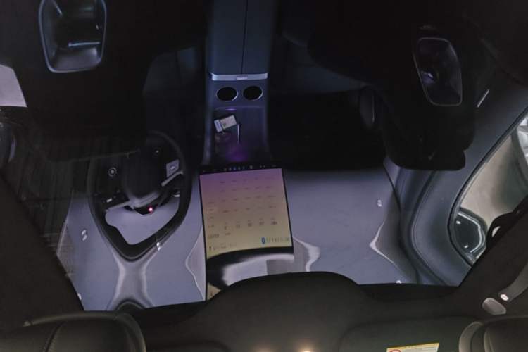 Used Xiaomi Auto YU7 2025 Ultra-Long Range High-Performance All-Wheel-Drive Max Edition Headliner