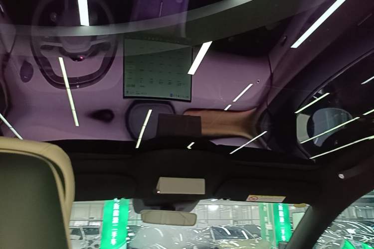 Used Xiaomi Auto YU7 2025 Ultra-Long Range Rear-Wheel Drive Version Headliner