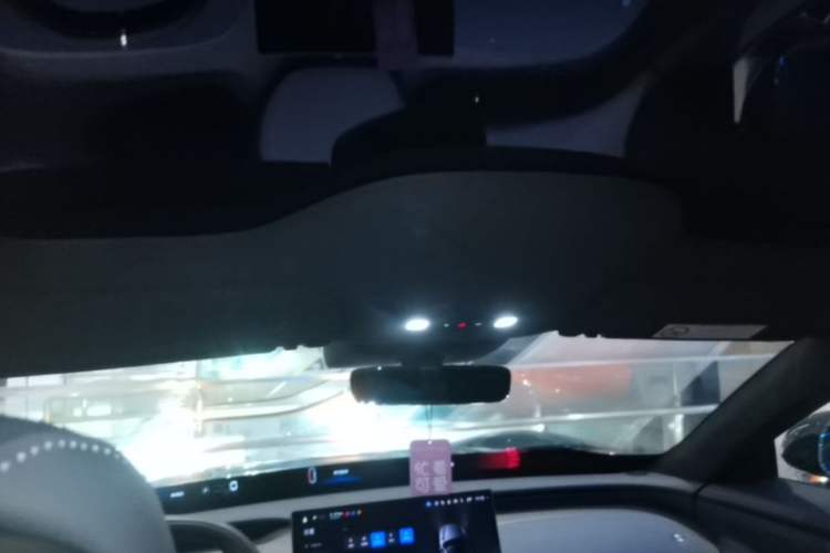 Used Xiaomi Auto YU7 2025 Ultra-Long Range High-Performance All-Wheel-Drive Max Edition Headliner