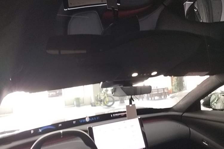 Used Xiaomi Auto YU7 2025 Ultra-Long Range High-Performance All-Wheel-Drive Max Edition Headliner