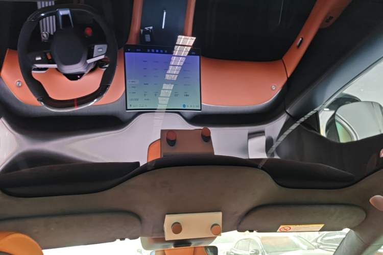 Used Xiaomi Auto YU7 2025 Ultra-Long Range High-Performance All-Wheel-Drive Max Edition Headliner