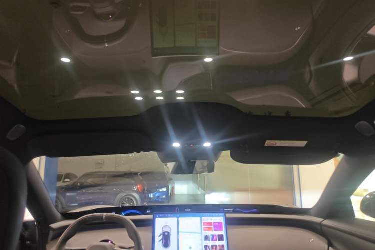 Used Xiaomi Auto YU7 2025 Ultra-Long Range Rear-Wheel Drive Version Headliner