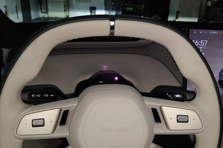 Used Xiaomi Auto YU7 2025 Ultra-Long Range All-Wheel Drive Pro Version Instrument Cluster