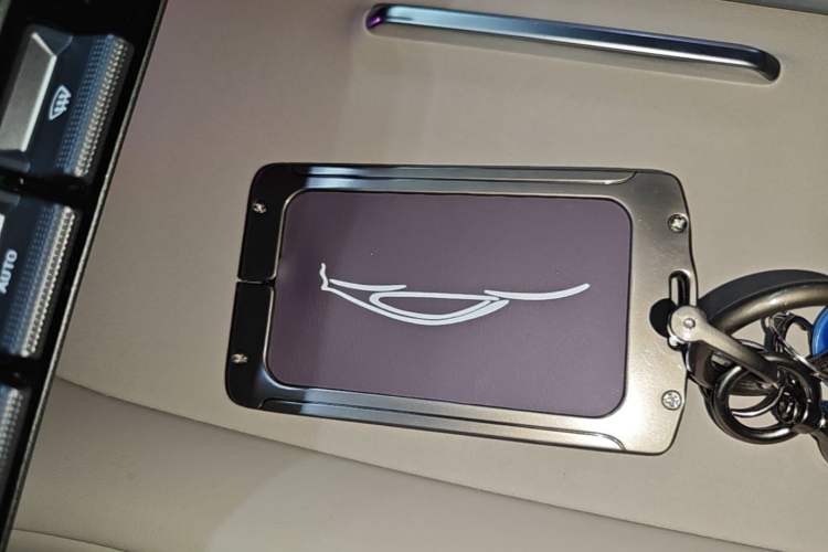 Used Xiaomi Auto YU7 2025 Ultra-Long Range Rear-Wheel Drive Version Interior 1
