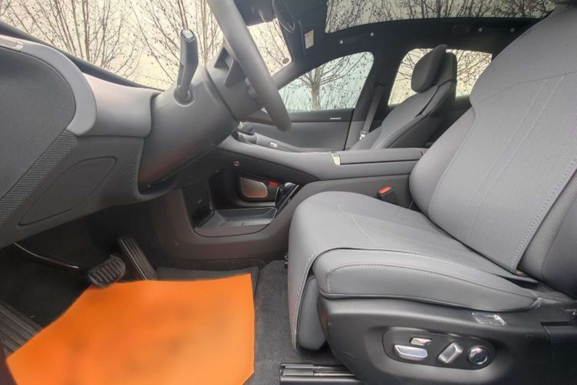 Used Xiaomi Auto YU7 2025 Ultra-Long Range Rear-Wheel Drive Version Interior 2