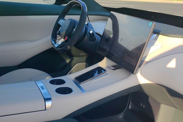 Used Xiaomi Auto YU7 2025 Ultra-Long Range High-Performance All-Wheel-Drive Max Edition Interior 3