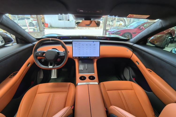 Used Xiaomi Auto YU7 2025 Ultra-Long Range High-Performance All-Wheel-Drive Max Edition Interior 5