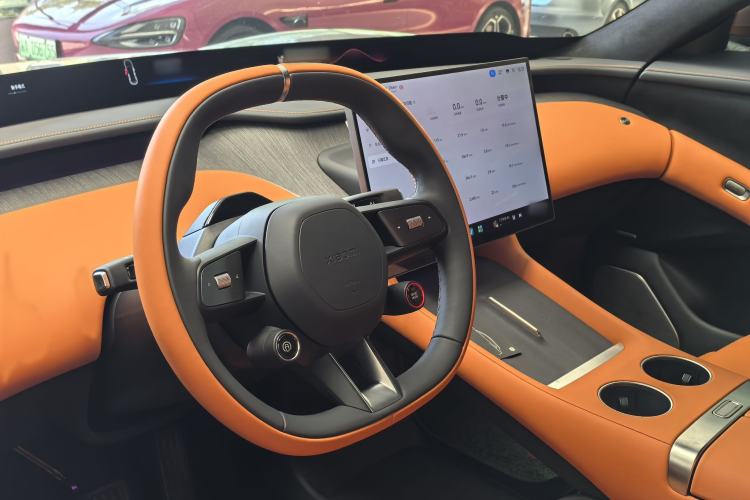 Used Xiaomi Auto YU7 2025 Ultra-Long Range High-Performance All-Wheel-Drive Max Edition Interior 6