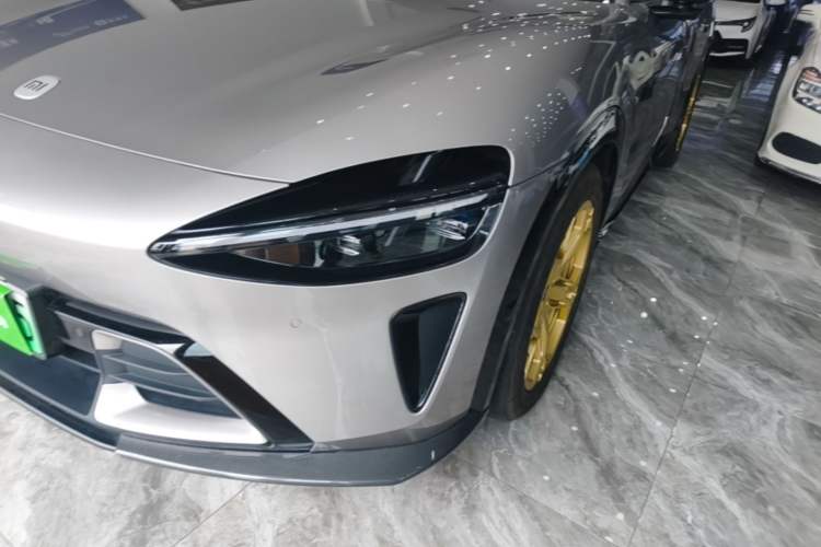 Used Xiaomi Auto YU7 2025 Ultra-Long Range All-Wheel Drive Pro Version Left Front Headlight