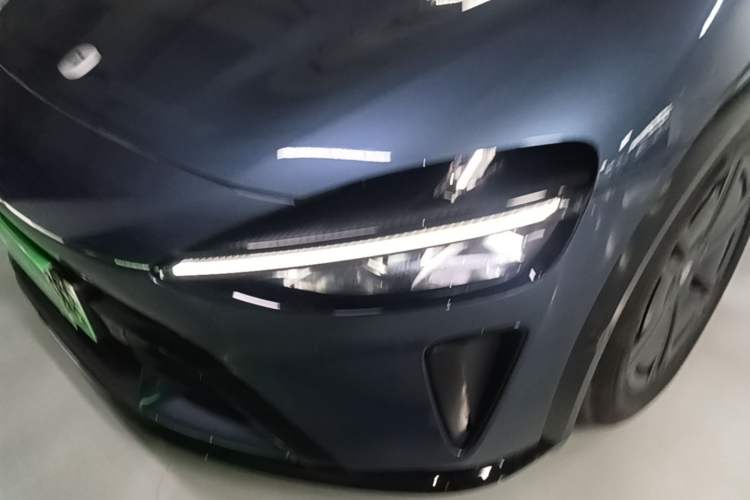 Used Xiaomi Auto YU7 2025 Ultra-Long Range All-Wheel Drive Pro Version Left Front Headlight