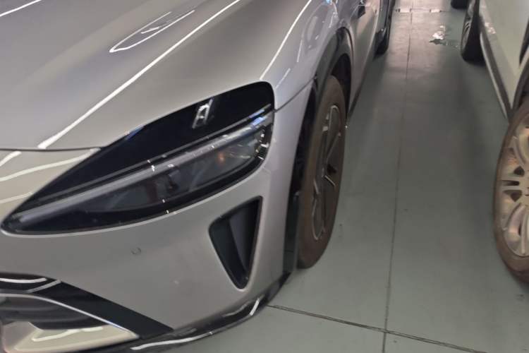 Used Xiaomi Auto YU7 2025 Ultra-Long Range High-Performance All-Wheel-Drive Max Edition Left Front Headlight