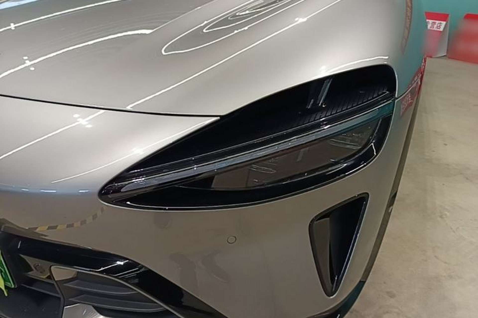 Used Xiaomi Auto YU7 2025 Ultra-Long Range High-Performance All-Wheel-Drive Max Edition Left Front Headlight