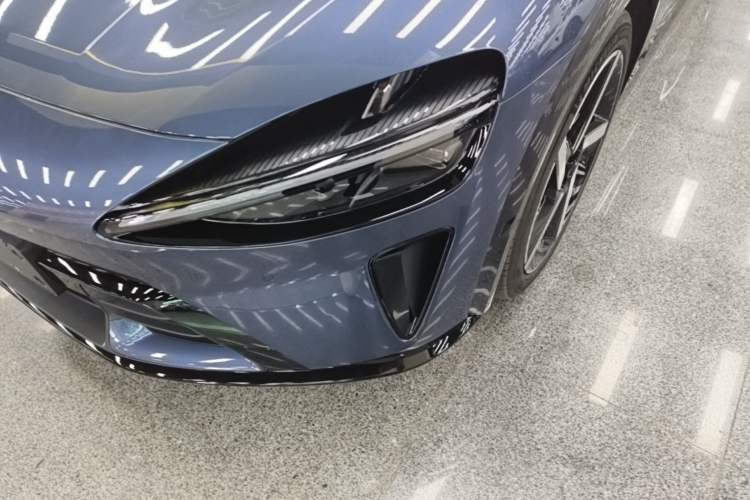 Used Xiaomi Auto YU7 2025 Ultra-Long Range High-Performance All-Wheel-Drive Max Edition Left Front Headlight