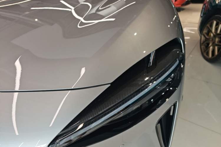 Used Xiaomi Auto YU7 2025 Ultra-Long Range High-Performance All-Wheel-Drive Max Edition Left Front Headlight