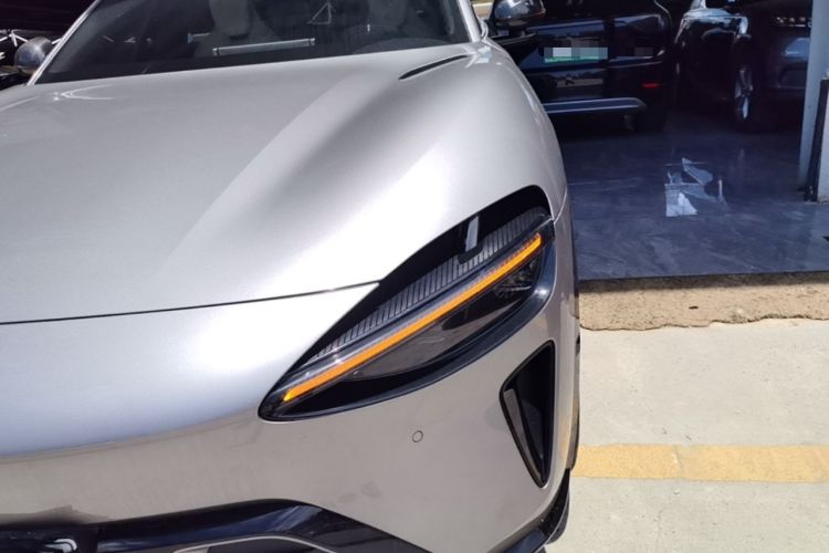 Used Xiaomi Auto YU7 2025 Ultra-Long Range High-Performance All-Wheel-Drive Max Edition Left Front Headlight