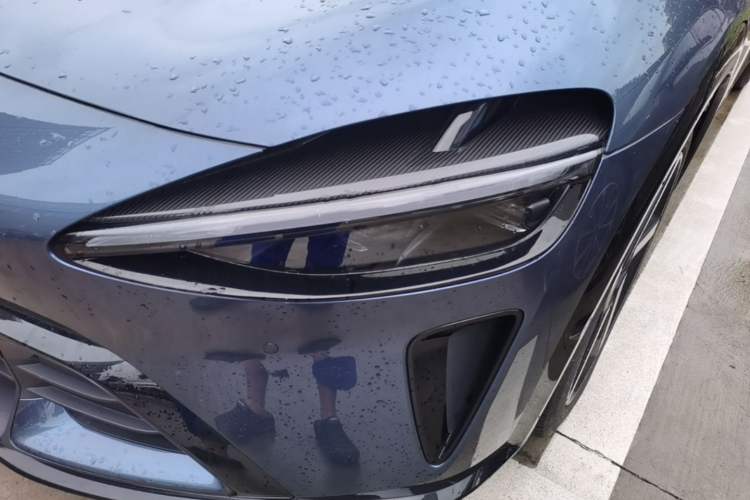 Used Xiaomi Auto YU7 2025 Ultra-Long Range High-Performance All-Wheel-Drive Max Edition Left Front Headlight