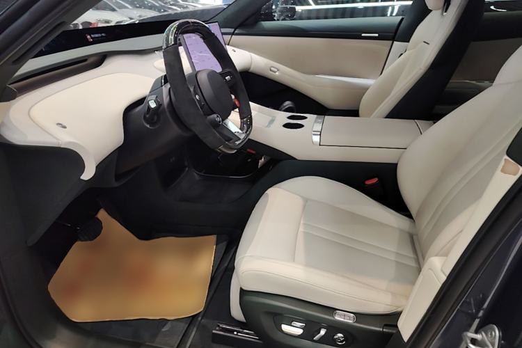 Used Xiaomi Auto YU7 2025 Ultra-Long Range High-Performance All-Wheel-Drive Max Edition Left Front Seat