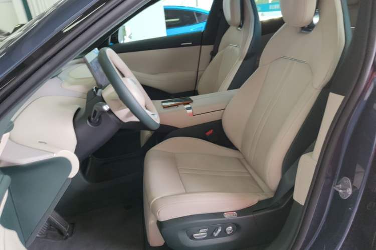 Used Xiaomi Auto YU7 2025 Ultra-Long Range High-Performance All-Wheel-Drive Max Edition Left Front Seat