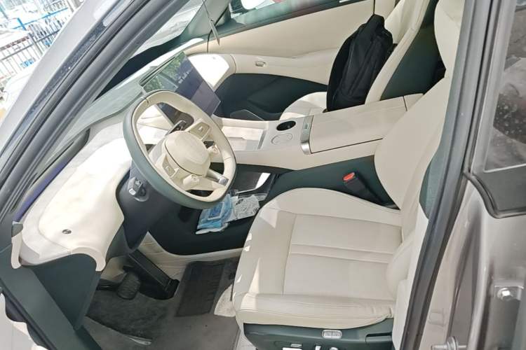 Used Xiaomi Auto YU7 2025 Ultra-Long Range Rear-Wheel Drive Version Left Front Seat