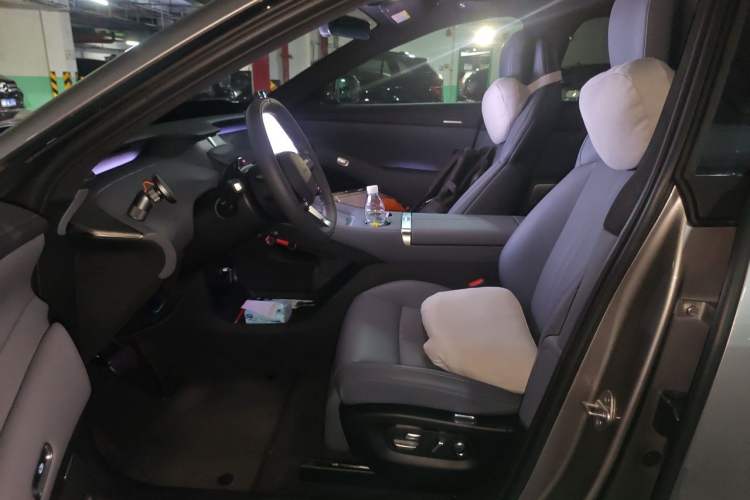 Used Xiaomi Auto YU7 2025 Ultra-Long Range High-Performance All-Wheel-Drive Max Edition Left Front Seat