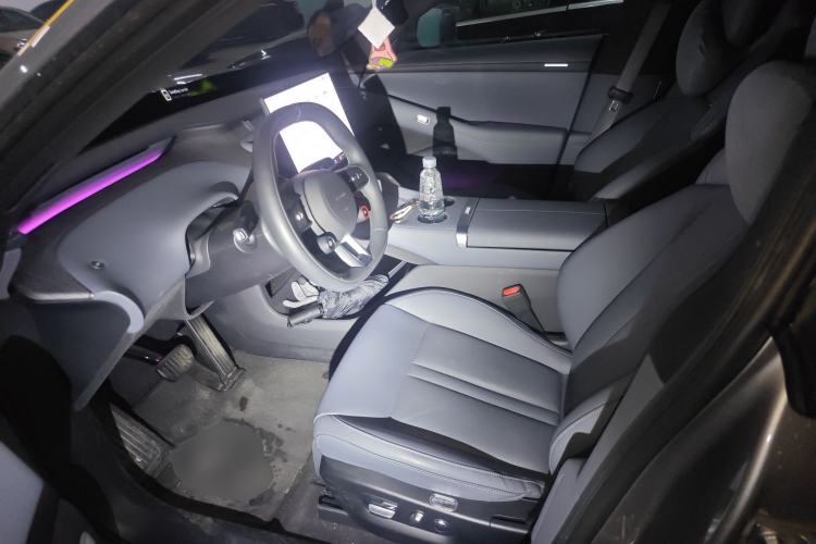 Used Xiaomi Auto YU7 2025 Ultra-Long Range All-Wheel Drive Pro Version Left Front Seat