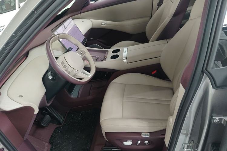 Used Xiaomi Auto YU7 2025 Ultra-Long Range High-Performance All-Wheel-Drive Max Edition Left Front Seat