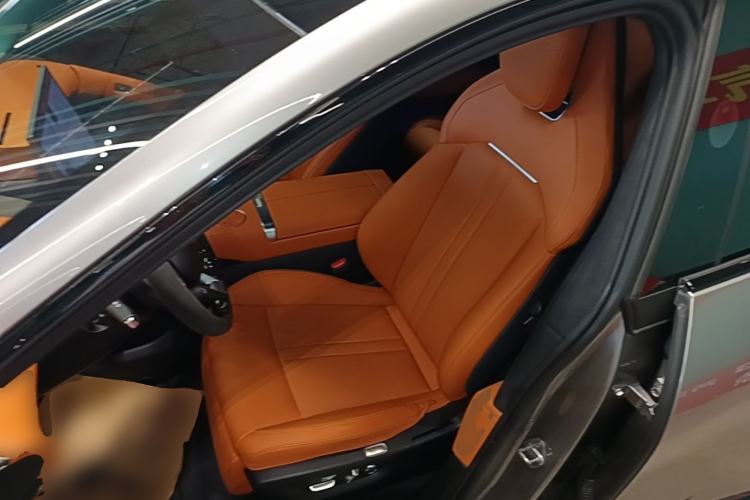 Used Xiaomi Auto YU7 2025 Ultra-Long Range High-Performance All-Wheel-Drive Max Edition Left Front Seat