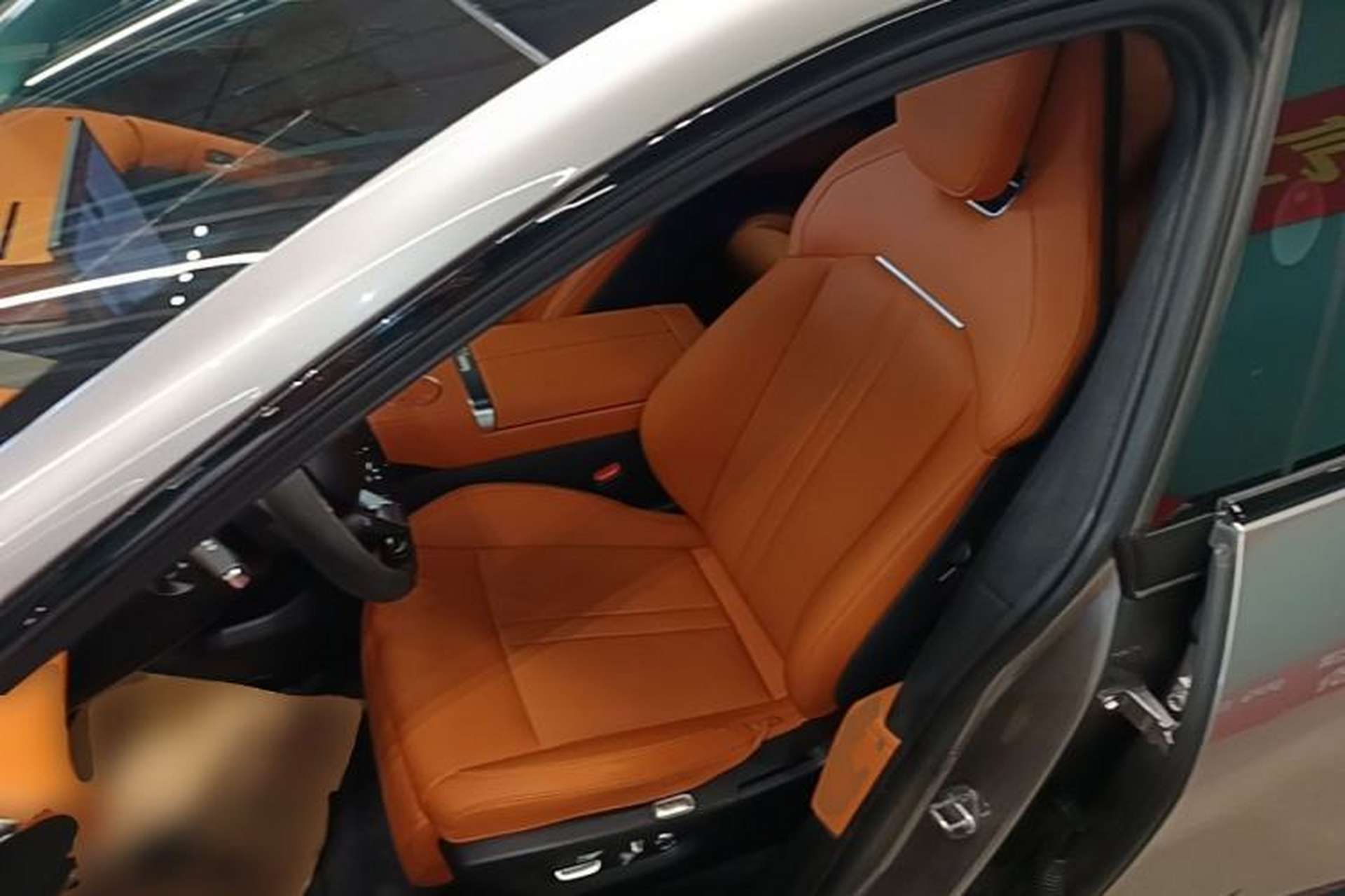 Used Xiaomi Auto YU7 2025 Ultra-Long Range High-Performance All-Wheel-Drive Max Edition Left Front Seat