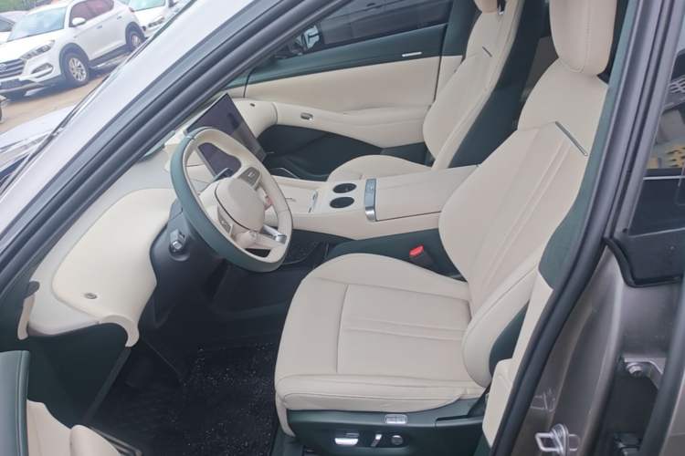 Used Xiaomi Auto YU7 2025 Ultra-Long Range High-Performance All-Wheel-Drive Max Edition Left Front Seat