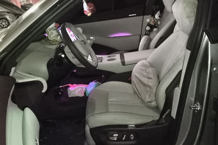 Used Xiaomi Auto YU7 2025 Ultra-Long Range Rear-Wheel Drive Version Left Front Seat