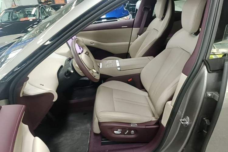 Used Xiaomi Auto YU7 2025 Ultra-Long Range Rear-Wheel Drive Version Left Front Seat