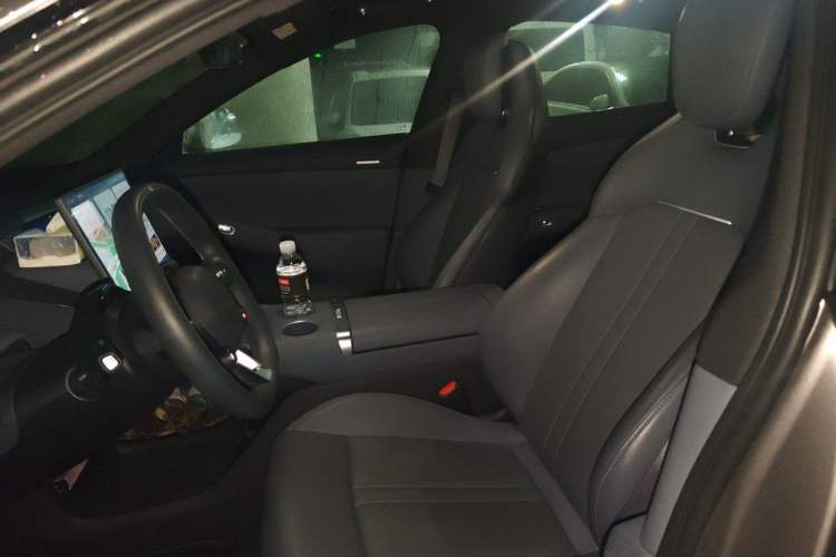 Used Xiaomi Auto YU7 2025 Ultra-Long Range Rear-Wheel Drive Version Left Front Seat