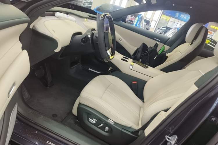 Used Xiaomi Auto YU7 2025 Ultra-Long Range High-Performance All-Wheel-Drive Max Edition Left Front Seat