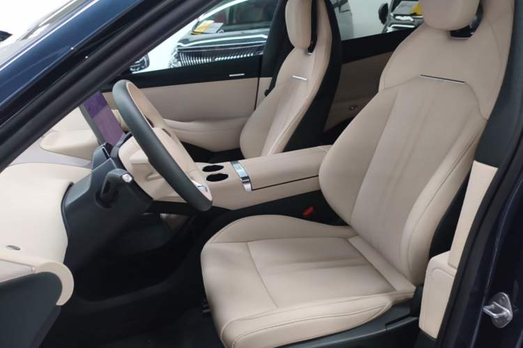 Used Xiaomi Auto YU7 2025 Ultra-Long Range Rear-Wheel Drive Version Left Front Seat