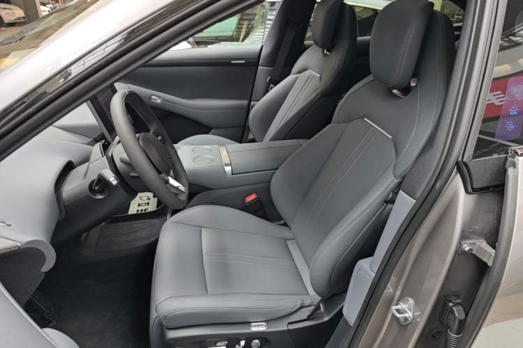 Used Xiaomi Auto YU7 2025 Ultra-Long Range All-Wheel Drive Pro Version Left Front Seat