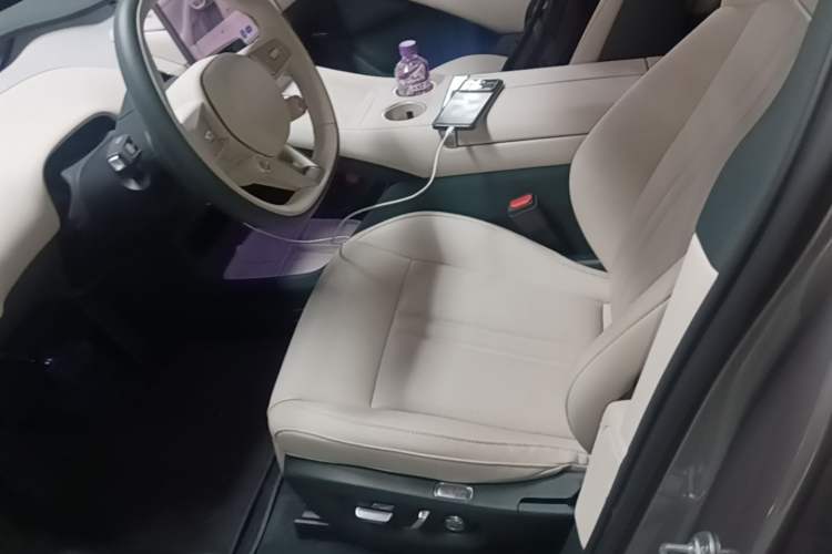 Used Xiaomi Auto YU7 2025 Ultra-Long Range Rear-Wheel Drive Version Left Front Seat